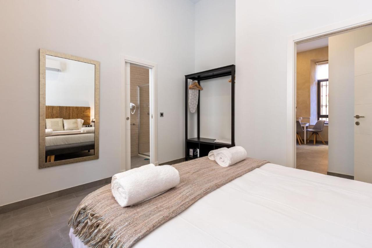 Nine O Clock San Agustin Suites Seville Luaran gambar